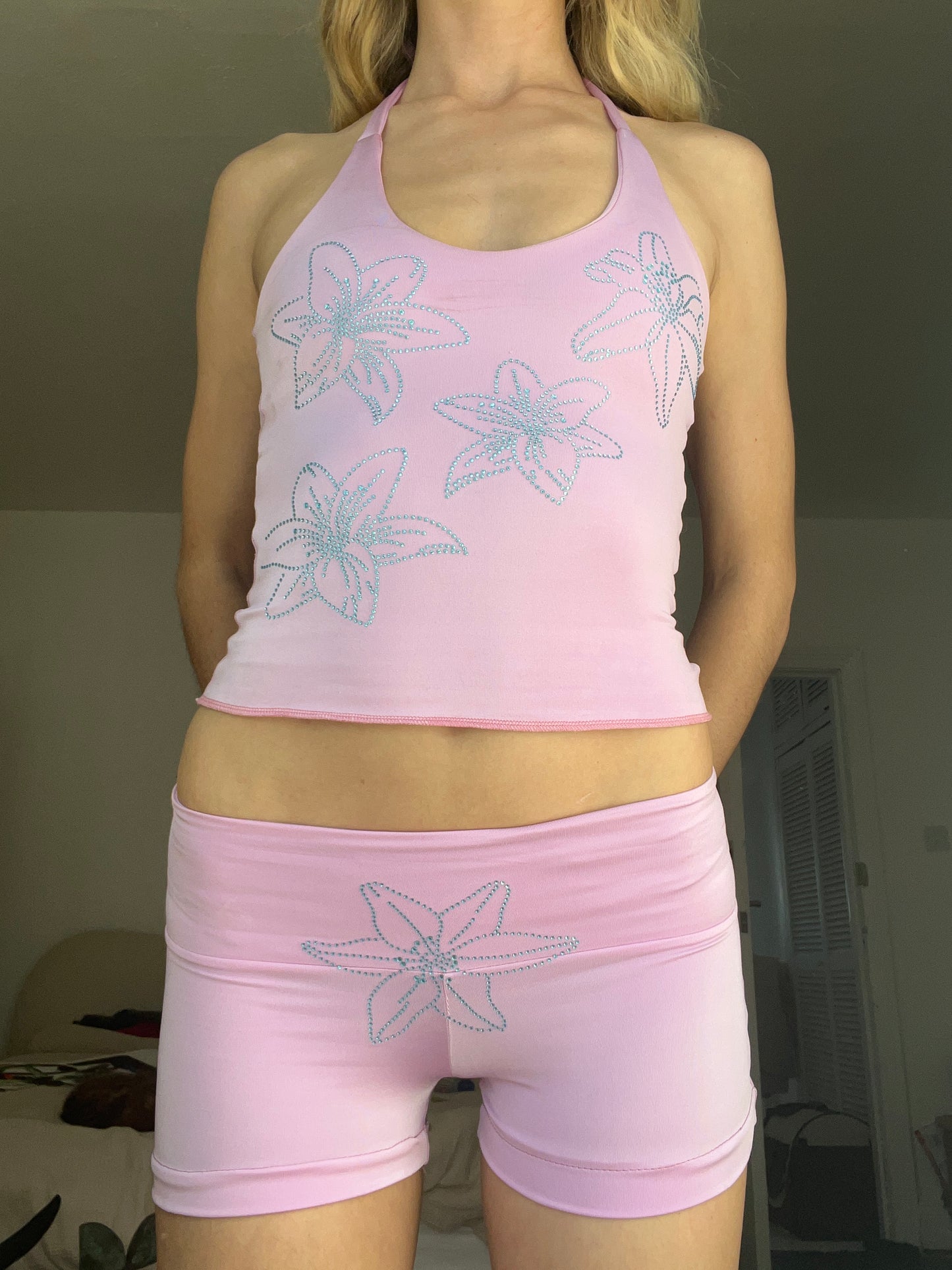 IRIS HOT SHORTS