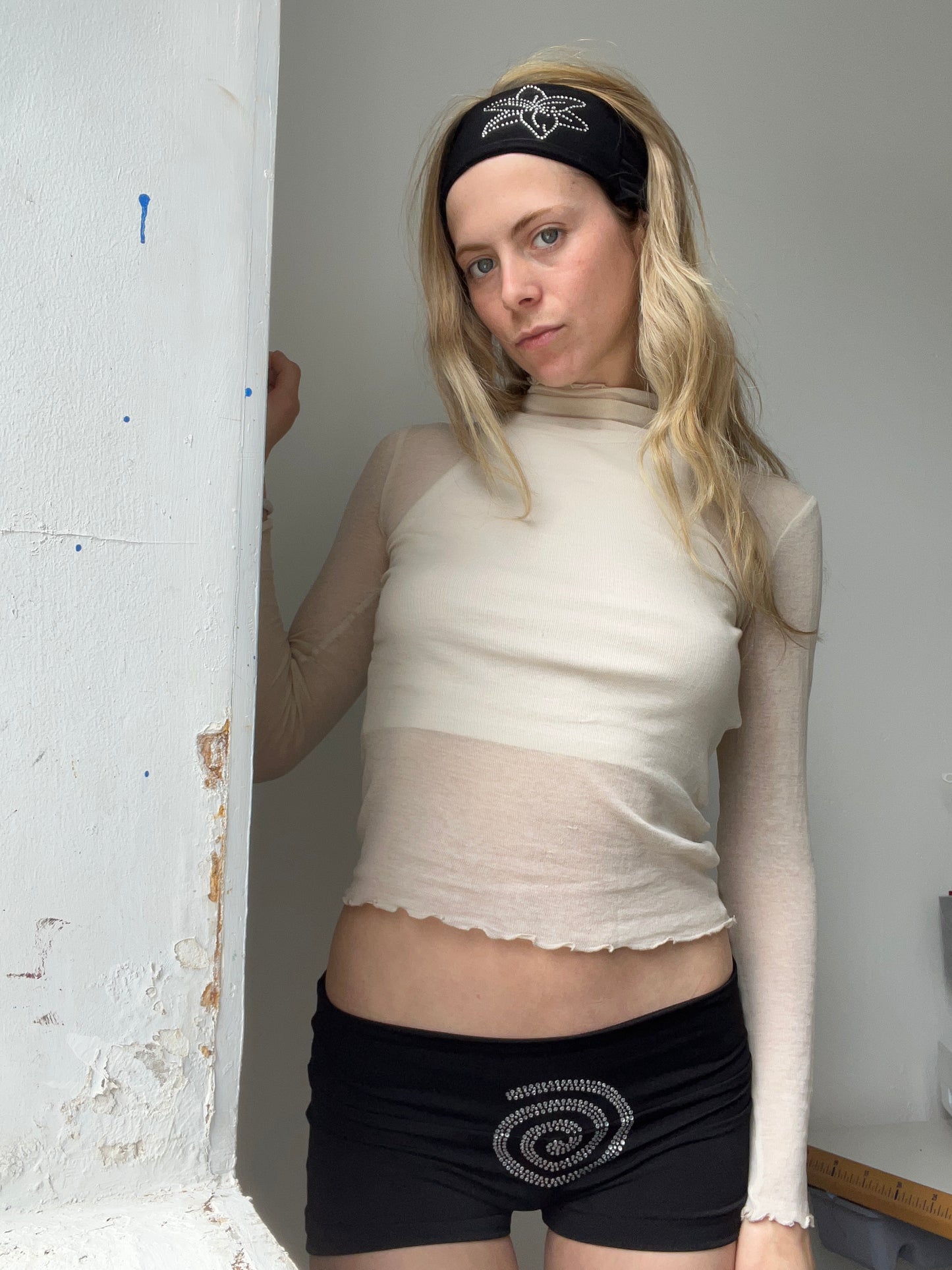 HEALING HOT SHORTS